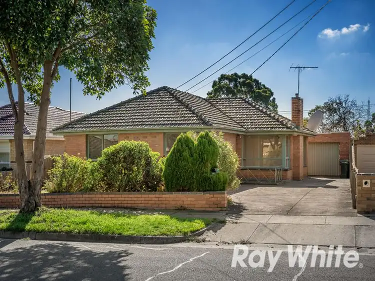 40 Hilltop Crescent, Burwood East VIC 3151