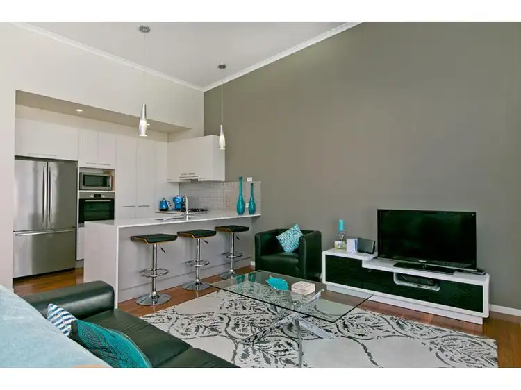 Third view of Homely townhouse listing, 2/20 Barton Parade, Balmoral QLD 4171