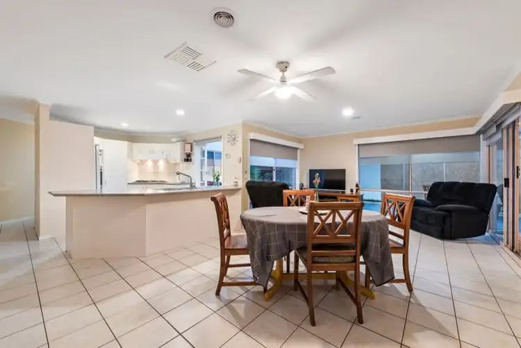 Fourth view of Homely house listing, 3 Rochelle Court, Aspendale Gardens VIC 3195