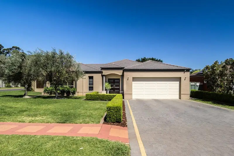 Main view of Homely house listing, 8 St Andrews Drive, Dubbo NSW 2830