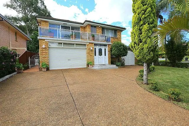 8 Pasley Road, Georges Hall NSW 2198