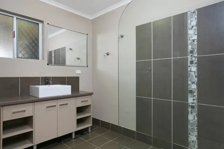 13 Alfio Street, Woree QLD 4868