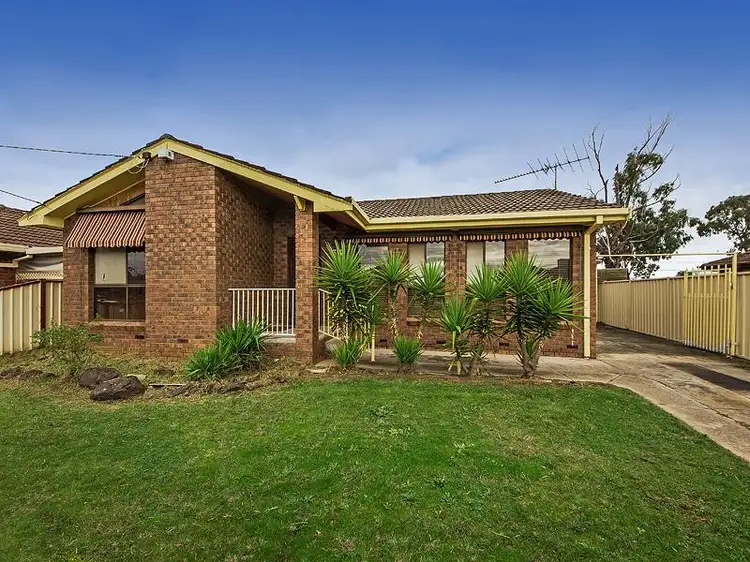 33 Entally Drive, Albanvale VIC 3021