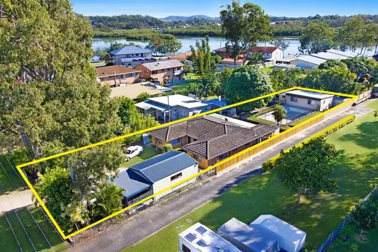 243 Kirkwood Road, Tweed Heads South NSW 2486