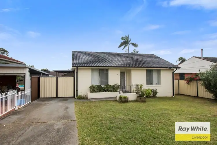 21 Gibson Avenue, Casula NSW 2170