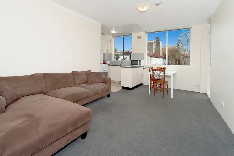 Second view of Homely apartment listing, 32/90-92 Elizabeth Bay Road, Elizabeth Bay NSW 2011