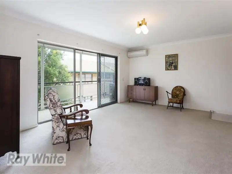 Main view of Homely unit listing, 6/20 Kitchener Street, Coorparoo QLD 4151