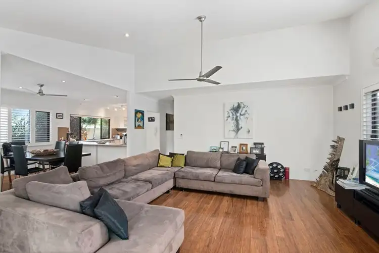 Sixth view of Homely other listing, 2/3 Tahiti Avenue, Palm Beach QLD 4221