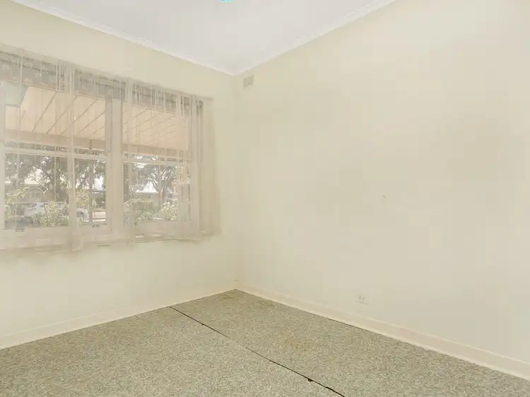 Fifth view of Homely house listing, 10 Raymel Crescent, Campbelltown SA 5074