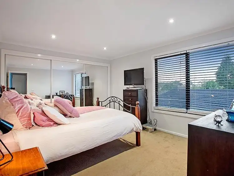 Sixth view of Homely townhouse listing, 2/10 Bowral Court, Bundoora VIC 3083