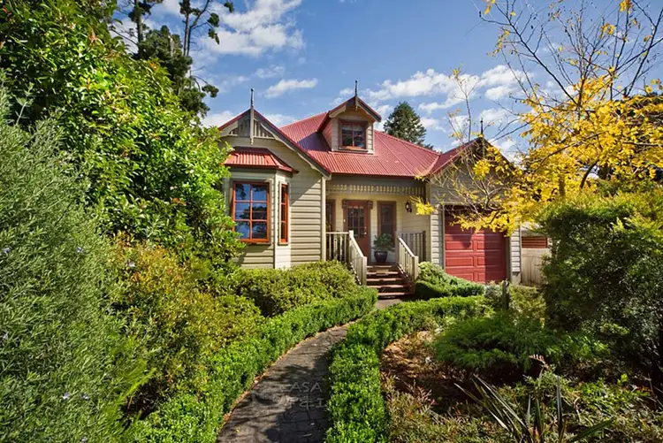 52 Cross Street, Blackheath NSW 2785