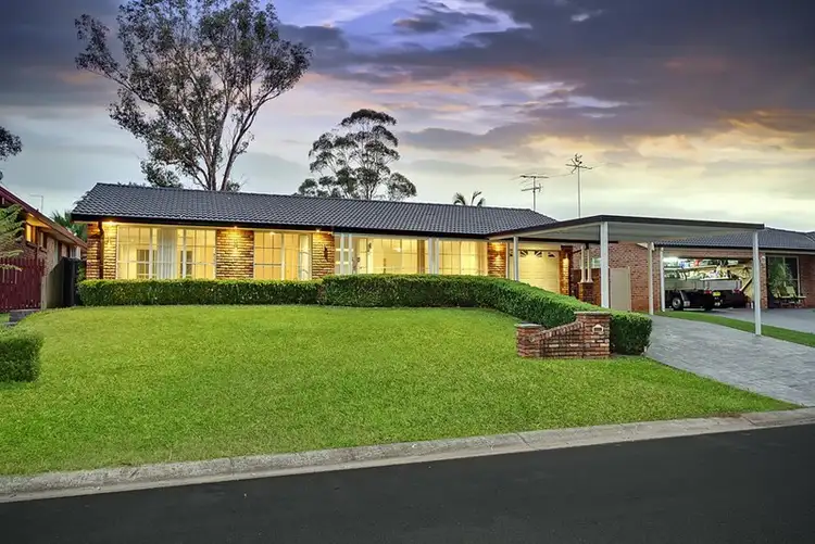 17 Newtimber Circuit, St Clair NSW 2759