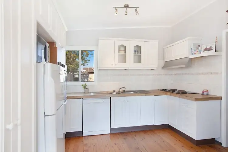 Fourth view of Homely house listing, 86 Robertson Road, Killarney Vale NSW 2261