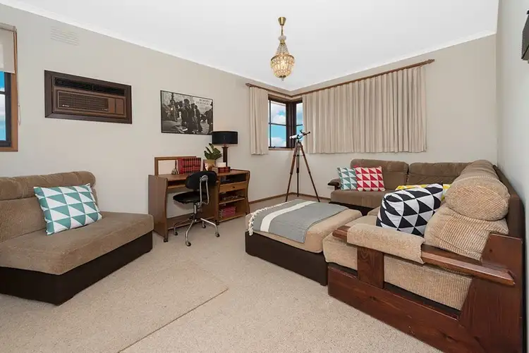 Fourth view of Homely house listing, 17 Gardiner Court, Mill Park VIC 3082