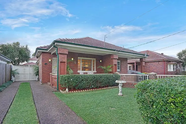 19a Yandarlo Street, Croydon Park NSW 2133