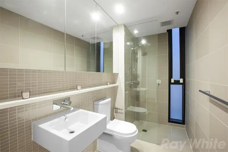 Fourth view of Homely apartment listing, 402/70 Queens Road, Melbourne VIC 3000