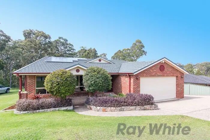 5 Weller Street, Fletcher NSW 2287