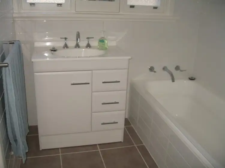 Fourth view of Homely house listing, 11 Eleebana Avenue, Hughesdale VIC 3166
