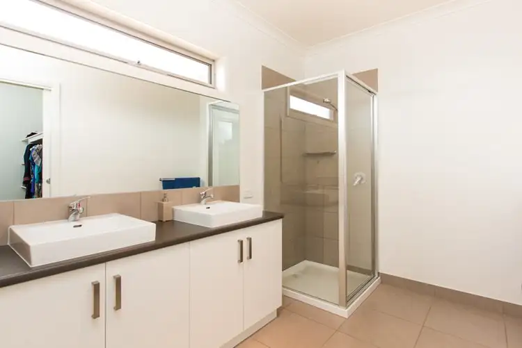 Fourth view of Homely house listing, 10 Mason Court, Red Cliffs VIC 3496