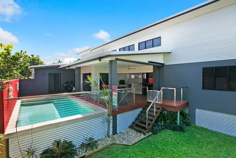 8 Barnacle Street, Trinity Beach QLD 4879