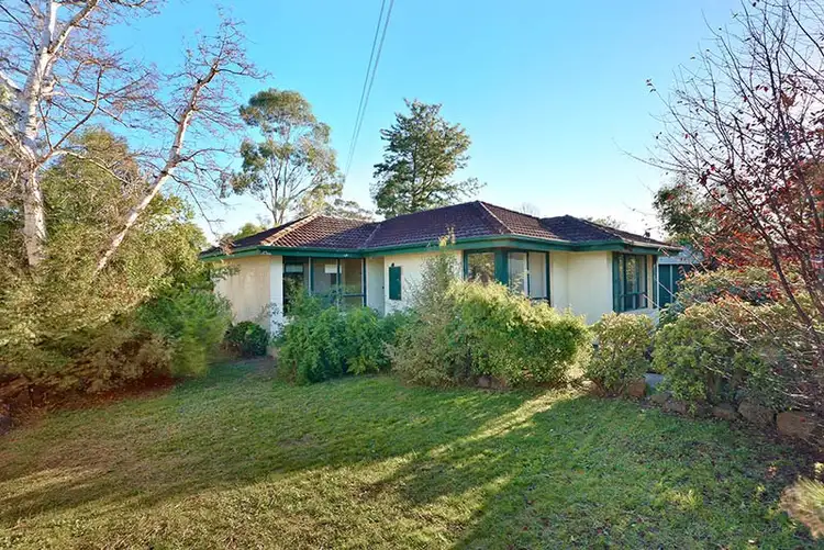 Second view of Homely house listing, 8 Jeffrey Grove, Bayswater VIC 3153