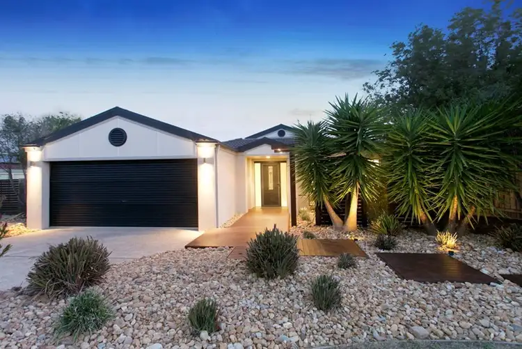 48 Parkside Crescent, Mornington VIC 3931