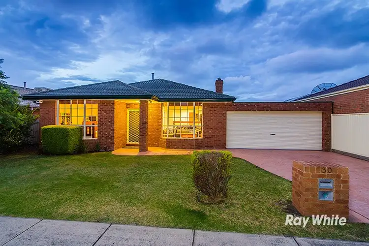 30 Horsfield Street, Cranbourne North VIC 3977