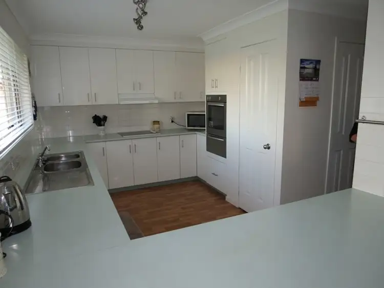 Fifth view of Homely house listing, 21 Cowan Crescent, Emerald QLD 4720