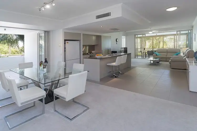 1742/1 Rialto Quay Drive, Hope Island QLD 4212