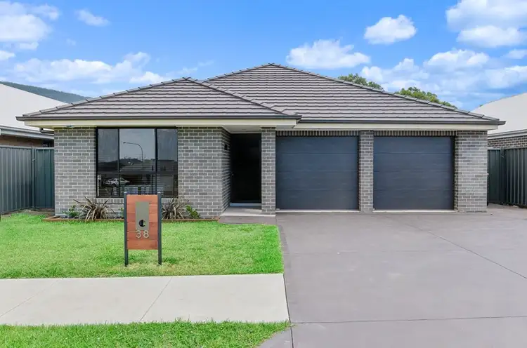 38 Mallon Avneue, Horsley NSW 2530