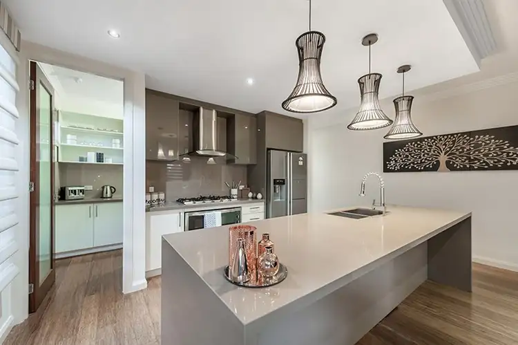 Second view of Homely house listing, 4 Virtue Way, Craigieburn VIC 3064