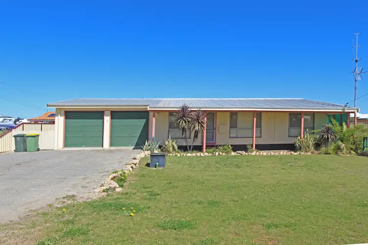 3 Coubrough Place, Jurien Bay WA 6516