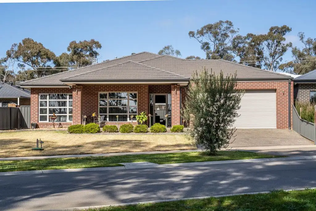 Main view of Homely house listing, 5 McEniry Way, Strathfieldsaye VIC 3551