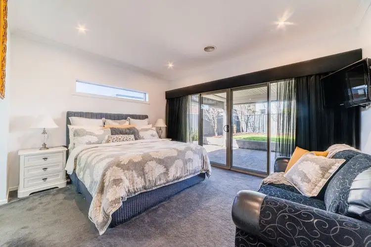 Second view of Homely house listing, 5 McEniry Way, Strathfieldsaye VIC 3551