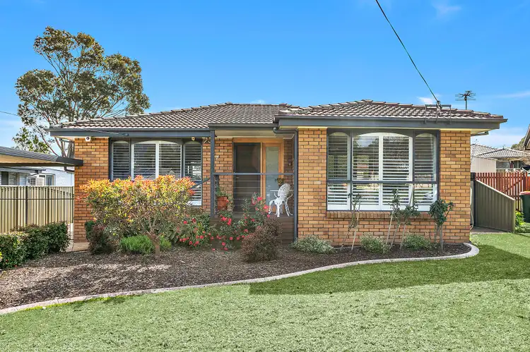 Second view of Homely house listing, 7 Parsons Place, Albion Park NSW 2527