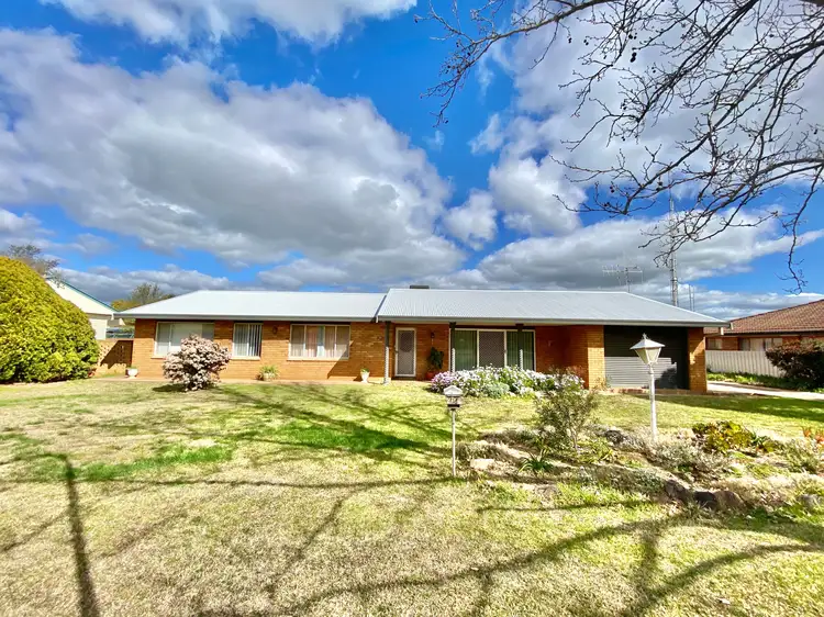 14 Scrivener Street, Forbes NSW 2871