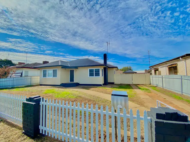 115 Farnell Street, Forbes NSW 2871
