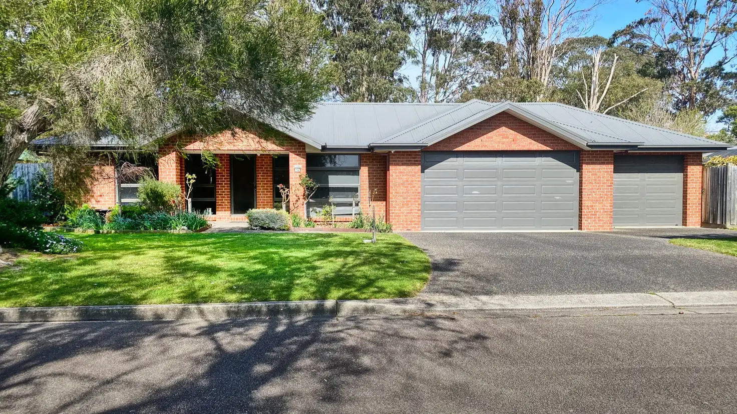 Main view of Homely house listing, 14-16 Ashenden Square, Rosebud VIC 3939