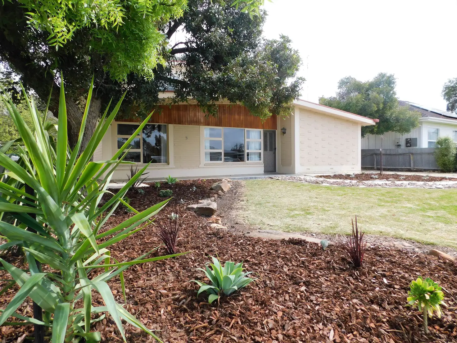 Main view of Homely house listing, 5 Fourth Street, Bordertown SA 5268