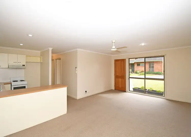 Fourth view of Homely unit listing, 4/42-44 Pulgul Street, Urangan QLD 4655