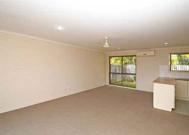 Sixth view of Homely unit listing, 4/42-44 Pulgul Street, Urangan QLD 4655