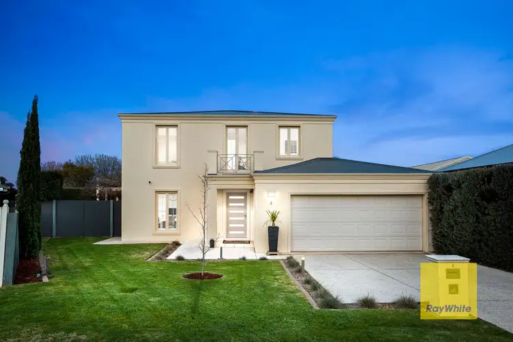 8 Webster Court, Highton VIC 3216