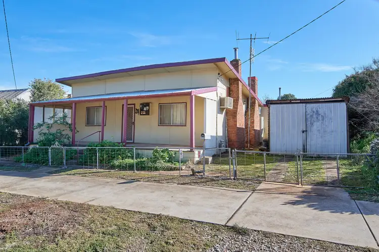 68 Mann Street, Coolamon NSW 2701