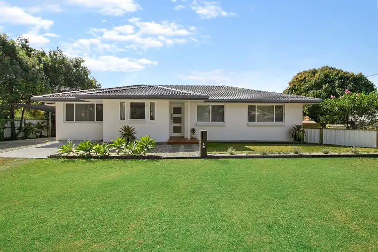 4 Fenchurch Street, Birkdale QLD 4159