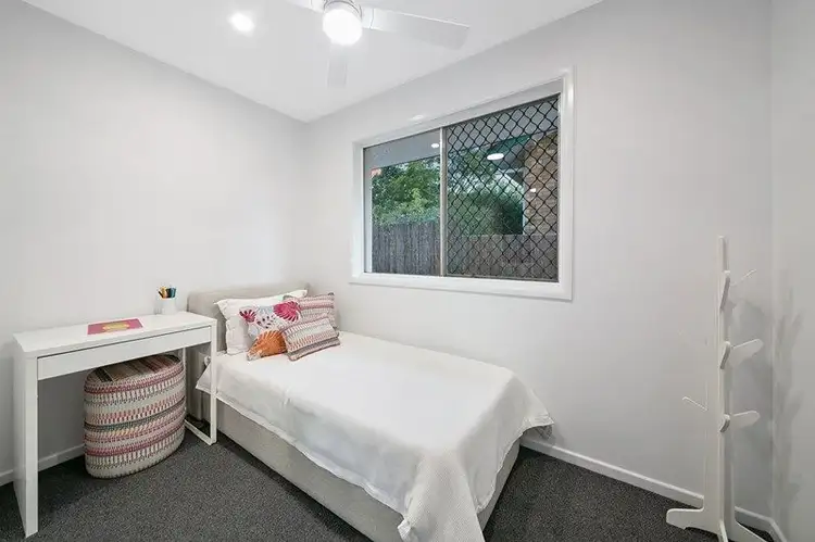 Second view of Homely house listing, 4 Kangaloon Street, Jindalee QLD 4074
