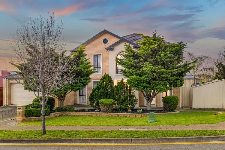 16 Sunset Circuit, Walkley Heights SA 5098