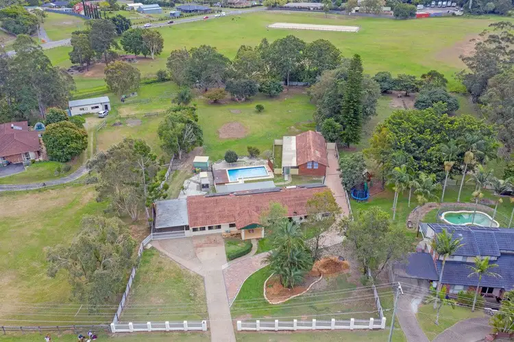 4 Tom Latimer Court, Worongary QLD 4213