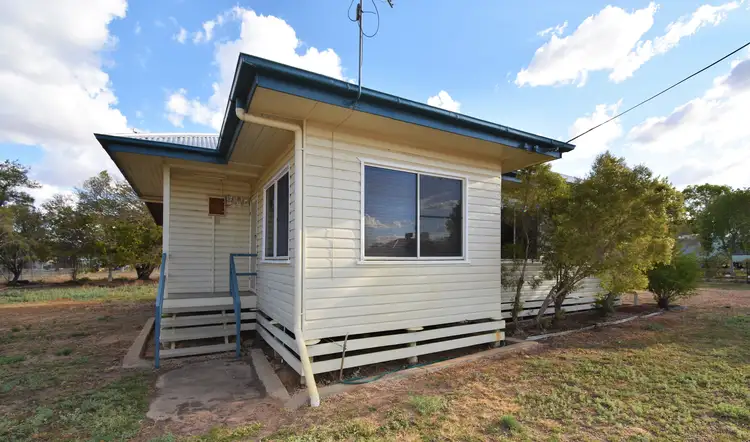 Second view of Homely house listing, 5 McWhannell Street, Aramac QLD 4726