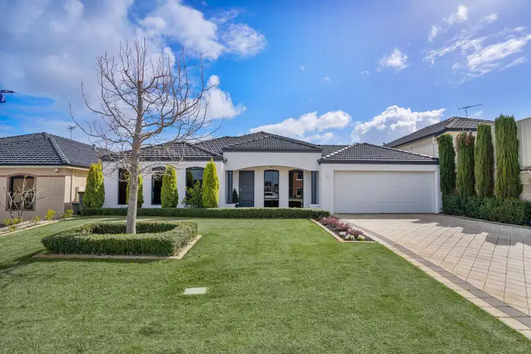 31 Dalecross Avenue, Madeley WA 6065