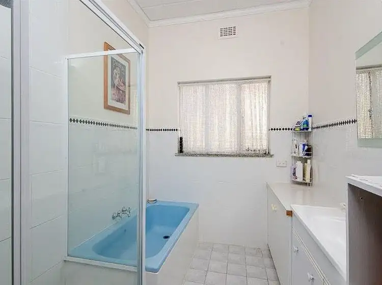Sixth view of Homely house listing, 2 Warren Street, Mount Gambier SA 5290